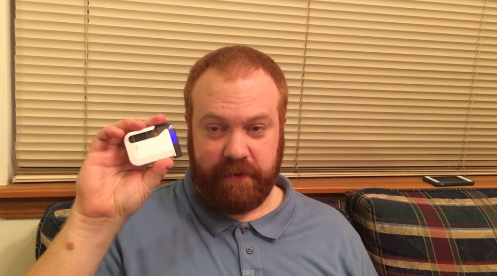 Ray Hollister reviews the BACTrack Mobile Breathalizer on Deemable Tech